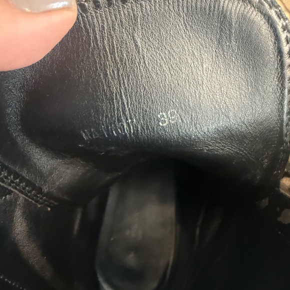 Louis Vuitton Beige and Brown Lace Up Laureate Desert Boots 39 - Picture 5 of 5